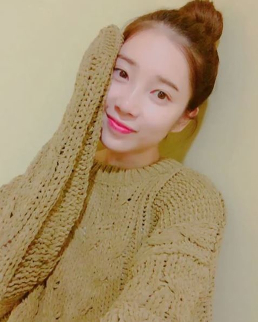 윤채경, 에이프릴 합류