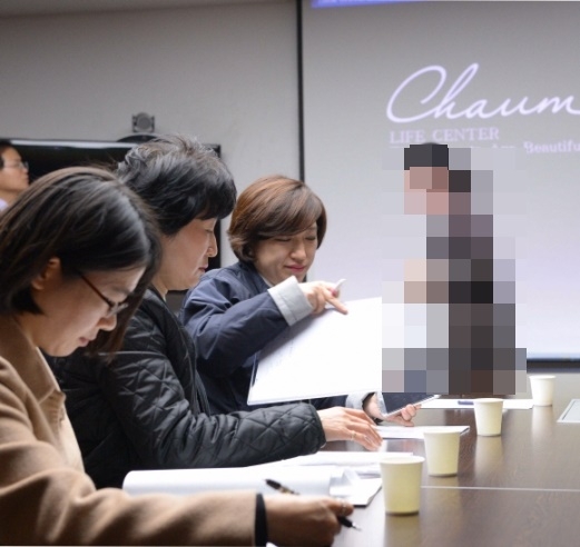 11일 박근혜 대통령을 위해 ’대리처방’을 해줬다는 의심을 받는 ’차움병원’에 대해 보건 당국이 진료 카드 대조작업을 벌이고 있다. 최해국 선임기자seaworld@seoul.co.kr