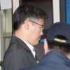 [서울포토] 검찰 조사 받으러 가는 정호성 전 청와대 부속비서관