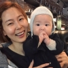 김나영, “곧 걸을 것만 같은, 어제의 빠박이” 아들과 함께