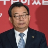 이정현 “당 해체론, 매월 당비 내는 수십만 당원들에 대한 배은망덕”
