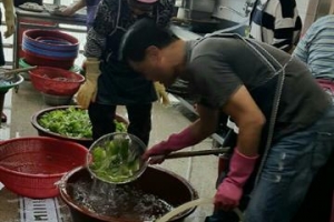 “강제로 배운 봉사, 제 삶의 일부 됐어요”