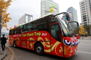 사계절 언제나 쾌적하게… 하이데커 오픈탑 버스 도입