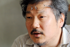 불륜설 휩싸였던 홍상수 감독, 법원에 이혼 조정신청