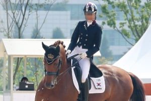 정유라, 梨大 입시·학점 전방위 학사농단… 교육부 “입학 취소”