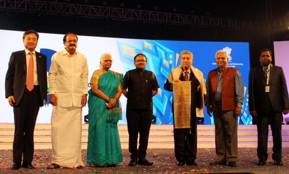 임권택 감독 인도국제영화제 평생공로상