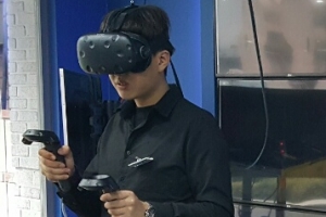 화끈한 공포체험 추위가 싹~…홍대·강남 VR방을 가다