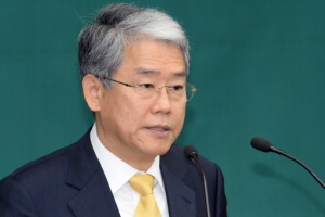 김동철 “남은 30시간 철야농성…박 대통령 남은 기간 꼼수 부릴 것”