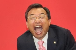 “탄핵 됐으니 약속 지킨다” 이정현 장 지진다 합성사진 화제