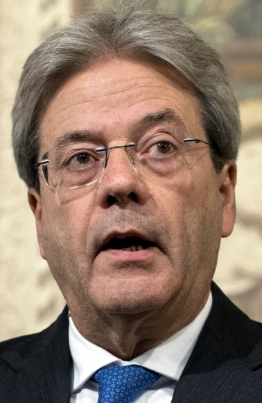 파올로 젠틸로니 AP 연합뉴스