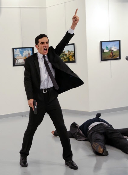 터키 주재 러시아 대사 피살…과격 이슬람주의자 소행인 듯