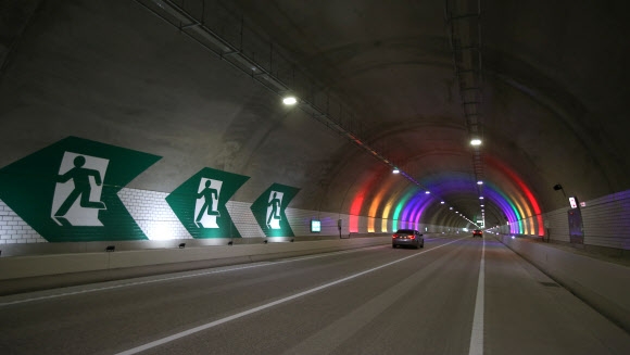상주∼영덕 고속도로 터널