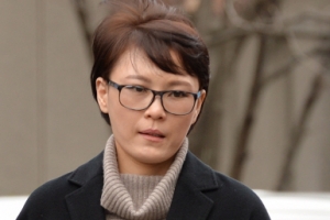 윤전추 “朴대통령, 오전 10시쯤 세월호 침몰 알았을 것…서류 올라가”