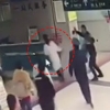 中 병원 로비서 여의사 집단폭행