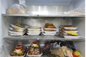 냉장고 속 ‘훈훈한 공유’