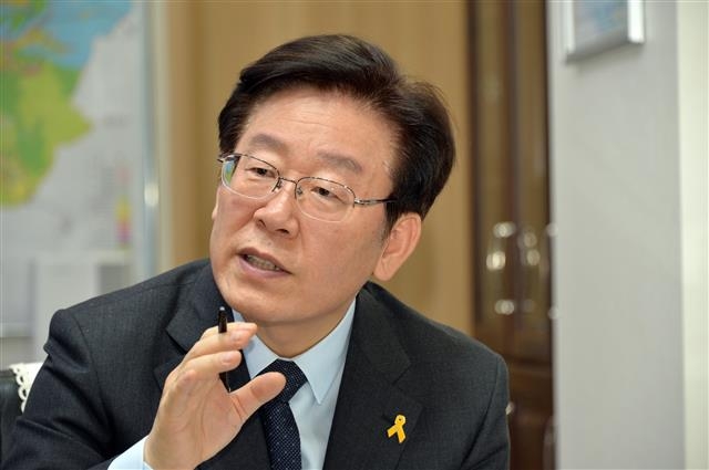 이재명 성남시장이 지난 9일 서울신문과의 신년 인터뷰에서 소수 기득권자가 부당한 이익을 얻는 구조를 깨기 위한 수단으로 대권에 도전했다고 밝혔다. 성남시 제공