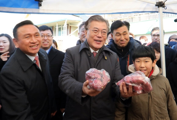 고구마 사는 문재인 