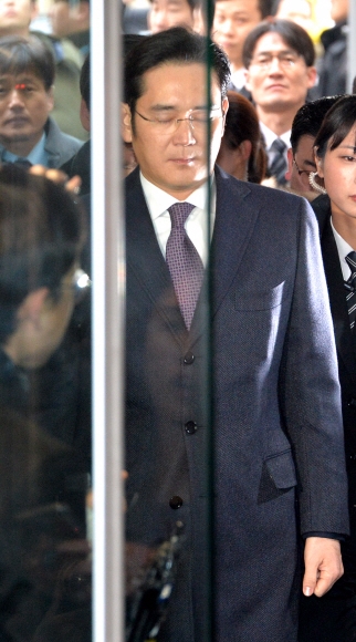 [서울포토] 두 눈 감은 이재용 삼성전자 부회장