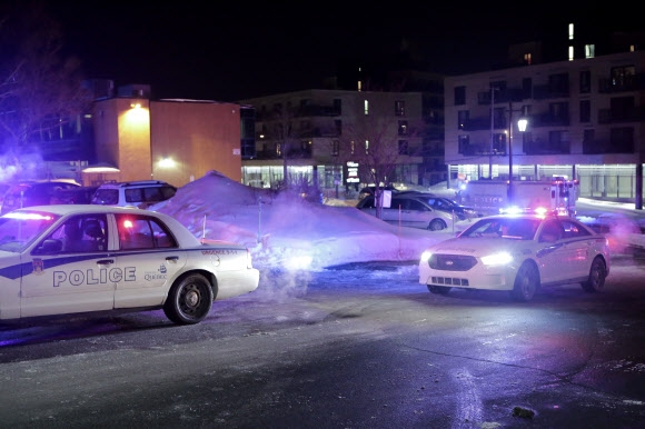 캐나다 퀘벡 모스크서 총격…”5명 사망·용의자 2명 체포”