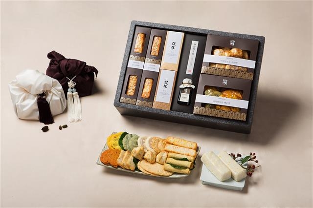 반찬용 어묵을 고급화한 어묵선물세트 ‘이금복 장인세트’. 삼진어묵 제공