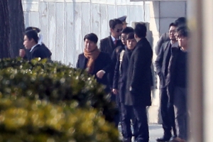 “청와대, 특검이 양보한 ‘선별적 압수수색’도 거부”