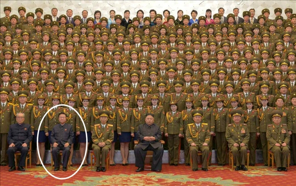 북한 최룡해, 공훈국가합창단 공연 참석