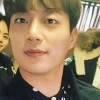 윤두준, 완전체 사진 공개 ‘여전히 훈훈한 멤버들’