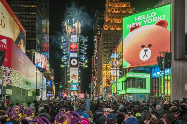 2014년 11월 미국 뉴욕 타임스스퀘어에 문을 연 라인프렌즈 팝업 스토어. 라인프렌즈 제공