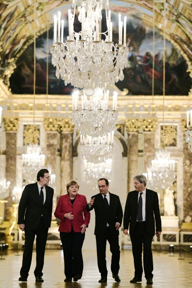 베르사유 궁전에 모인 유럽 4개국 정상 