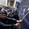 “세금 올리지 마라” 그리스 농부 분노의 지팡이