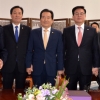 4당 원내대표, 탄핵 이후 첫 정례회동…정국 정상화 방안 논의