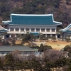 북한 고위급 인사, 다롄 방문설…청와대 “예의주시”