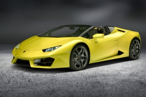 람보르기니, 자유로서 가드레일 들이받고 완파…2명 사상