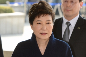 외신, 박근혜 전 대통령 소환 긴급타전…“구속될 수도”