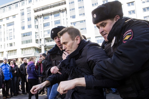 ‘푸틴 정적·야권 운동가’ 알렉세이 나발니도 연행 