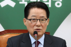 박지원 “안희정 아닌 문재인과 경쟁이라 다행”