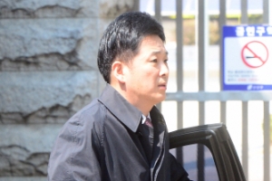 박근혜 전 대통령 영장심사 D-1…유영하 변호사와 최종 대책 논의