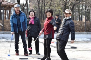 노원구 미니골프장 한달새 1000명 돌파