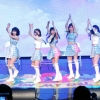 [현장영상] ‘컬러링북’ 같은 다채로운 매력…오마이걸 쇼케이스 무대