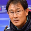 윤덕여 여자축구대표팀 감독 “7일 남북전서 부족함 메울 묘안 준비됐다”
