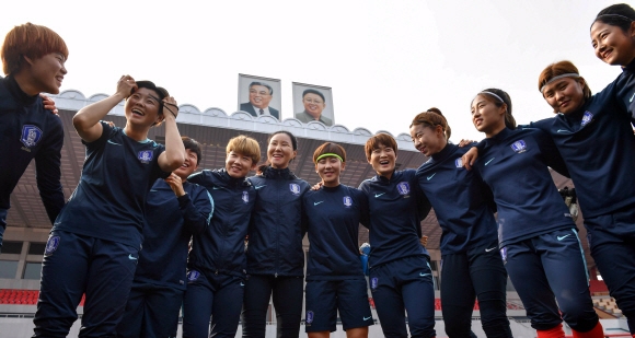 평양 간 여자축구대표팀