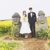 ‘우결’ 공명♥정혜성, 제주도 유채꽃밭 결혼식 “원빈 이나영의 젊은판”