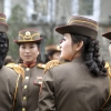 [포토] 뛰어난 미모 자랑하는 북한 여군 의장대