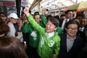 서문시장 찾은 안철수 “안보 대통령”…대전에선 “안희정 정신 실현”(종합)