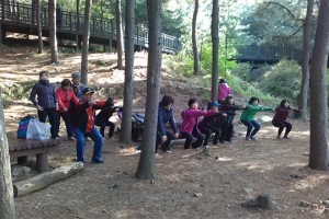 갱년기·육아 스트레스 호암산 ‘치유의 숲’서 날려요