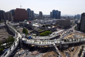 서울 한복판 공중정원…보행친화 시대 스타트