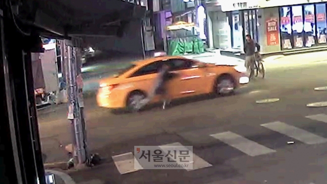 서울 도봉경찰서는 승객을 고의로 떼어내려고 택시를 출발시켜 중상을 입히고 도주한 택시기사 김모(61)씨를 불구속 입건했다고 밝혔다. [사진=서울 도봉경찰서]