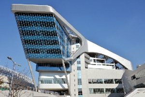 성남 “라켓볼부터 스킨스쿠버까지 한곳서 즐겨요”