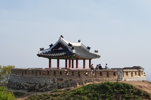 ‘장군 지휘소’ 김포 문수산성 장대 복원됐다