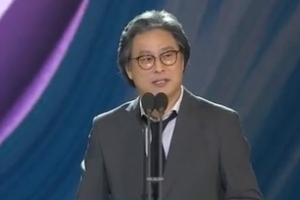 ‘아가씨’ 박찬욱, 백상예술대상 대상 수상소감 “차별 없는 사회 되기를”